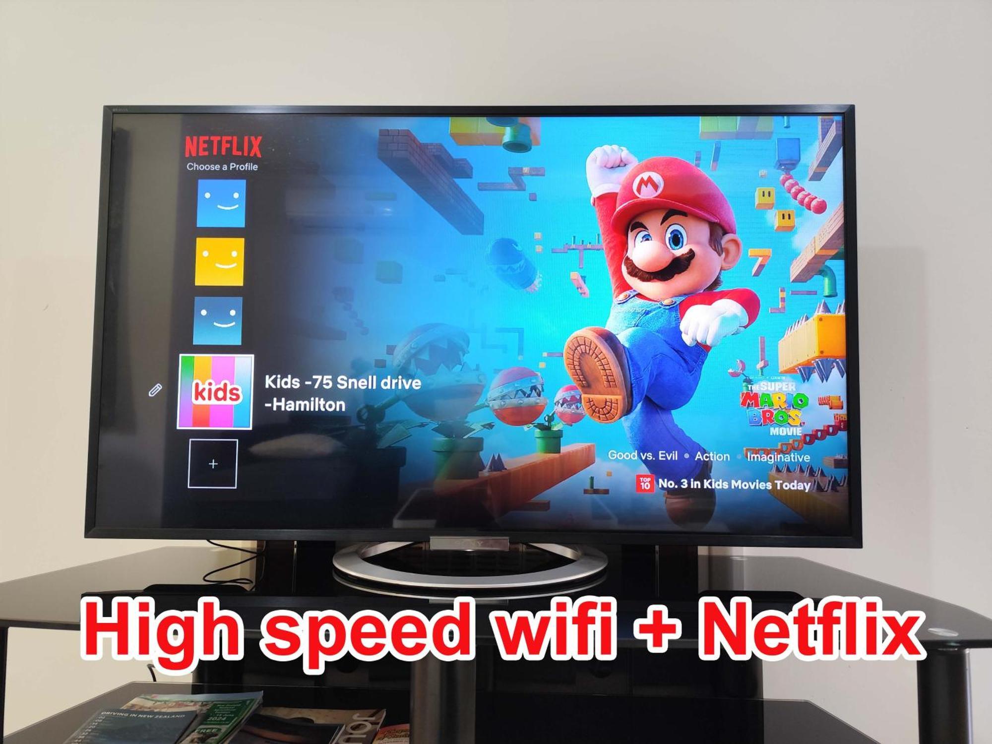3-Bedroom House-Big Yard- Netflix ハミルトン エクステリア 写真